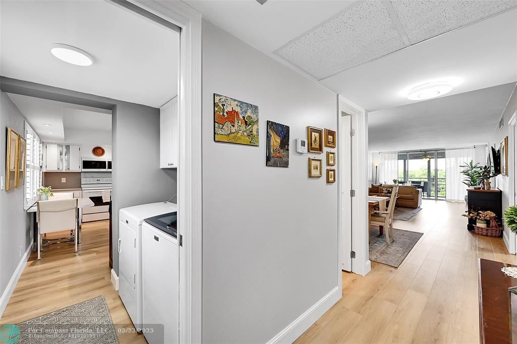 4020 West Palm Aire Drive, Unit 503 Pompano Beach, FL 33069 - Photo 2 of 53 a view of a living room