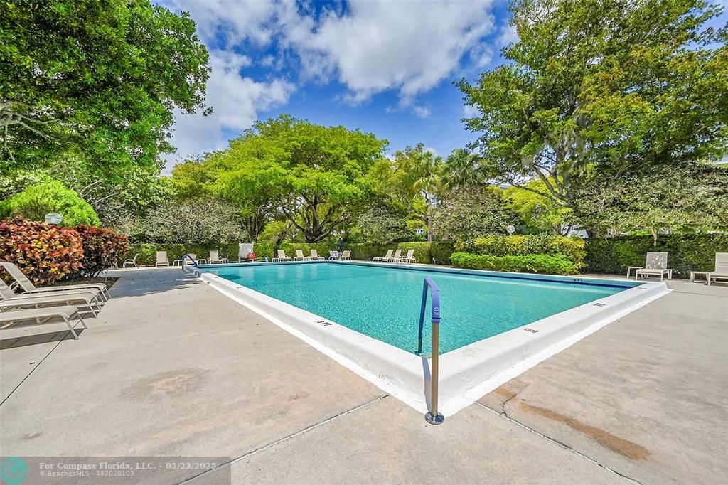 4020 West Palm Aire Drive, Unit 503 Pompano Beach, FL 33069 - Photo 43 of 53 a view of a outdoor space