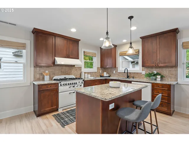 $465,000 | 7834 North Central Street, Portland, OR 97203