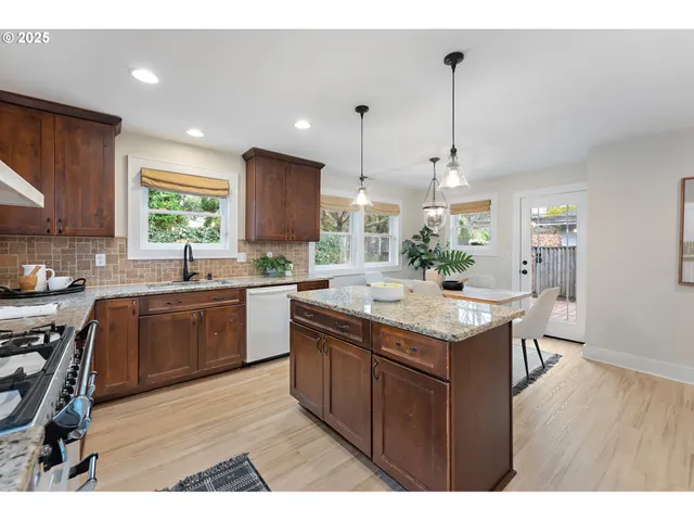 $465,000 | 7834 North Central Street, Portland, OR 97203