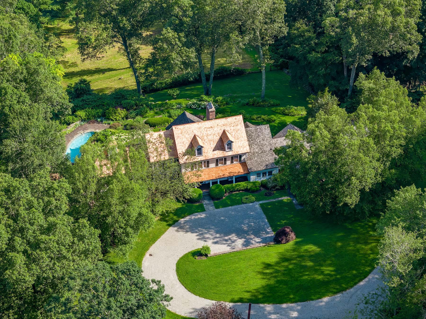 194 Titicus Road North Salem, NY 10560 - Photo 32 of 35 a view of a house with a backyard