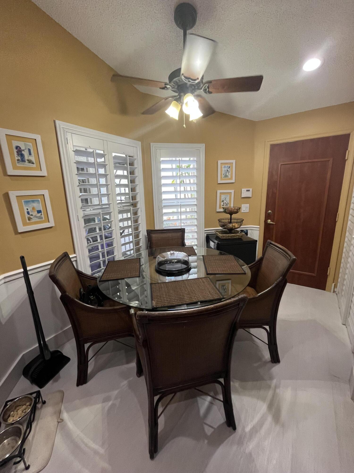 6108 Petunia Road Delray Beach, FL 33484 - Photo 4 of 35 Kitchen