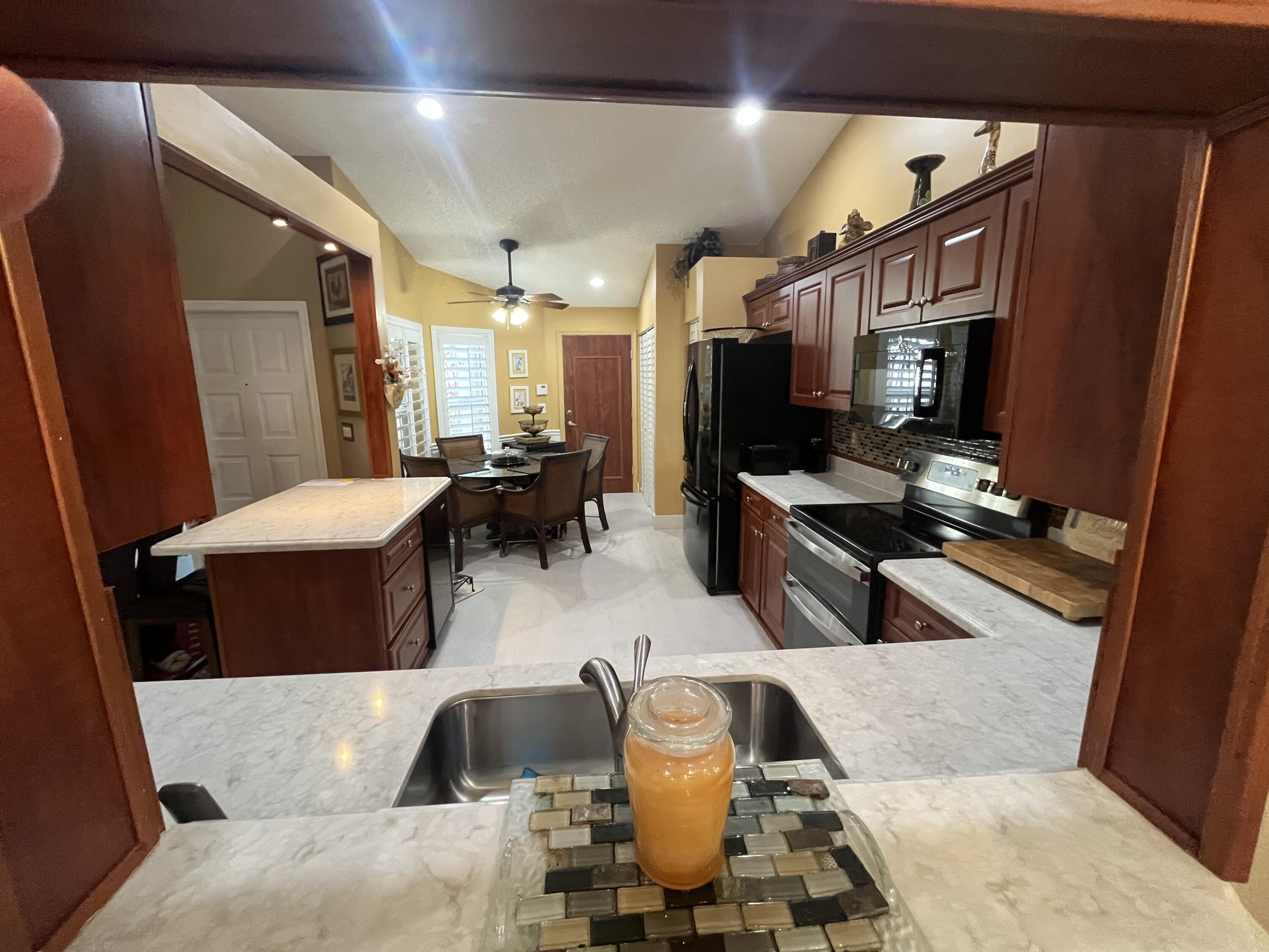 6108 Petunia Road Delray Beach, FL 33484 - Photo 8 of 35 kitchen