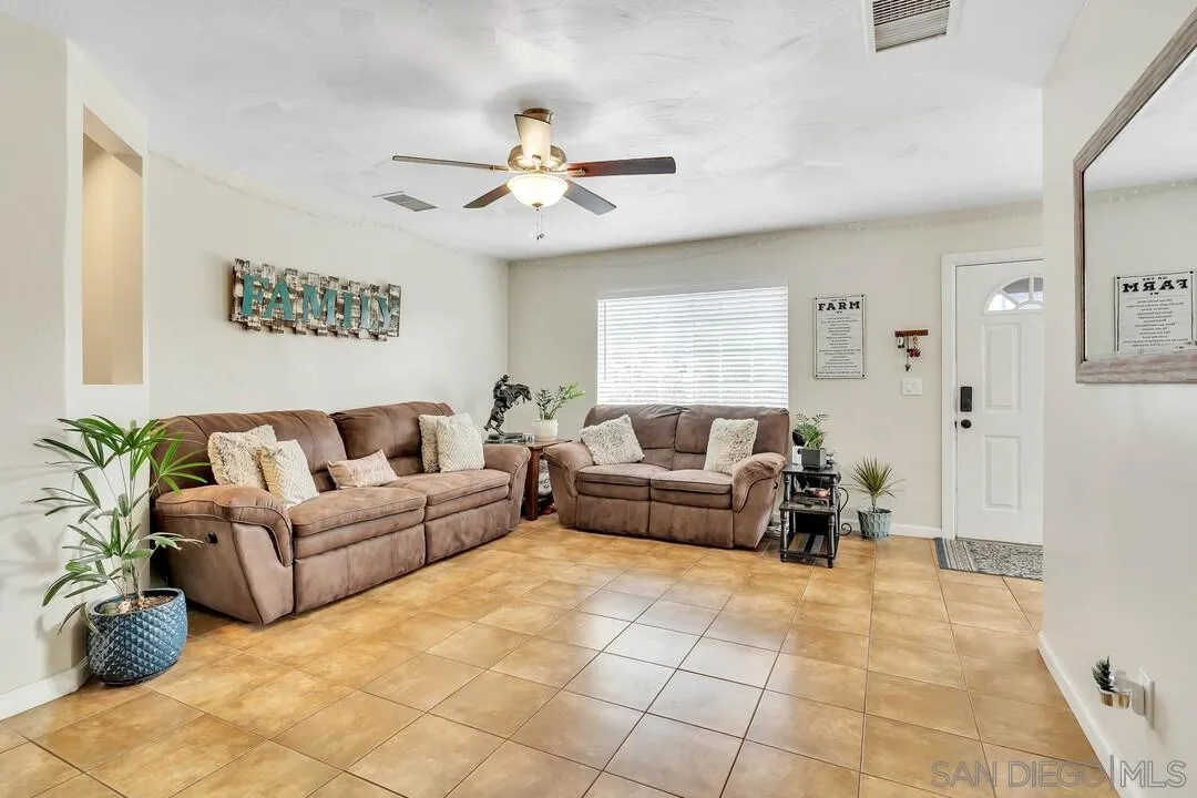 13730 Ridge Hill Road El Cajon, CA 92021 - Photo 12 of 42 Gallery Image 12