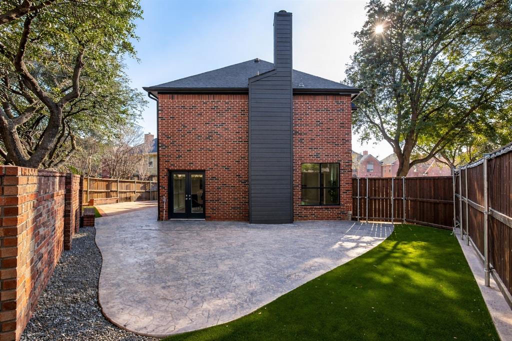 14624 Dickenson Court Addison, TX 75001 - Photo 18 of 32