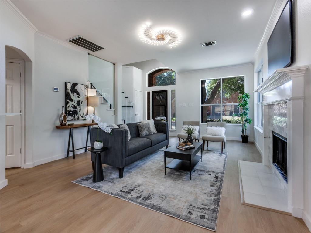 14624 Dickenson Court Addison, TX 75001 - Photo 5 of 32