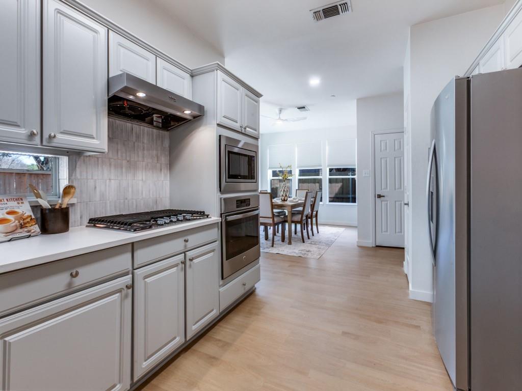 14624 Dickenson Court Addison, TX 75001 - Photo 8 of 32