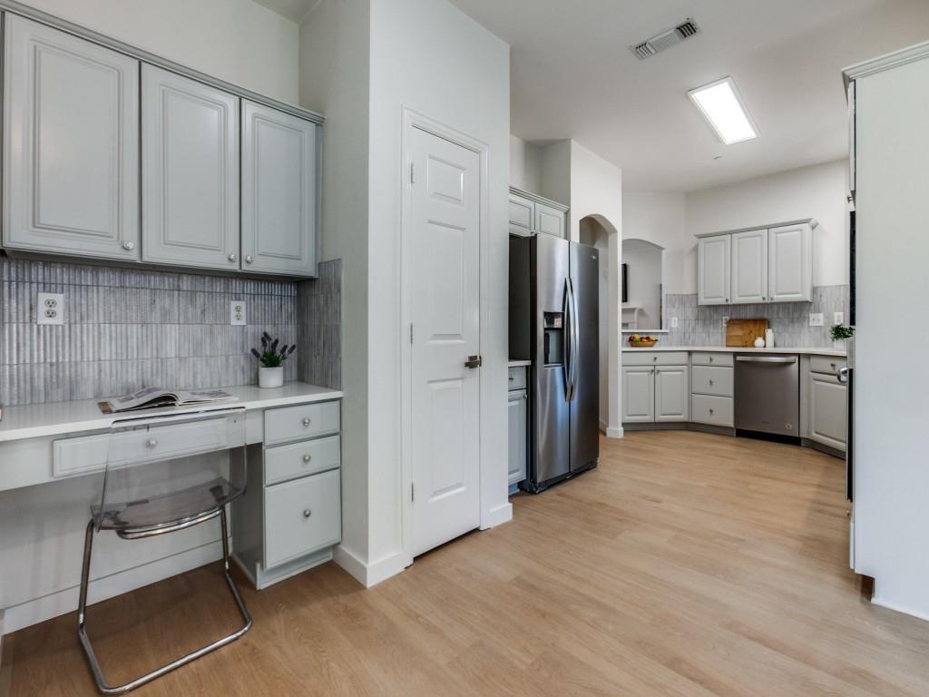 14624 Dickenson Court Addison, TX 75001 - Photo 9 of 32