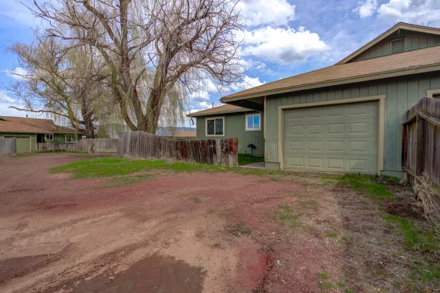 $200,000 | 45264 State Highway, McArthur, CA 96056