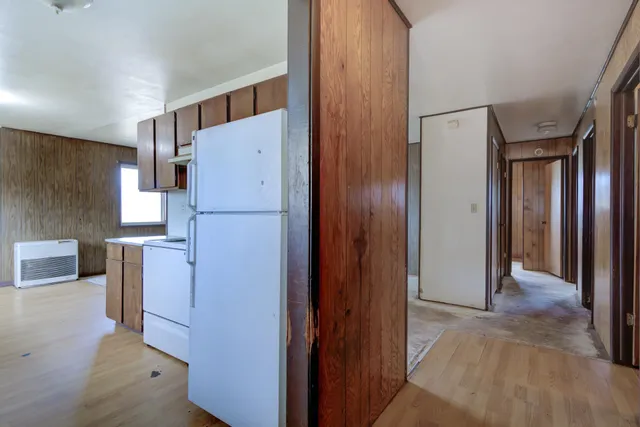 $200,000 | 45264 State Highway, McArthur, CA 96056