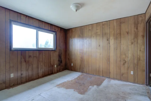 $200,000 | 45264 State Highway, McArthur, CA 96056