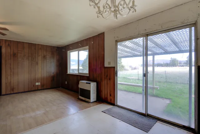 $200,000 | 45264 State Highway, McArthur, CA 96056