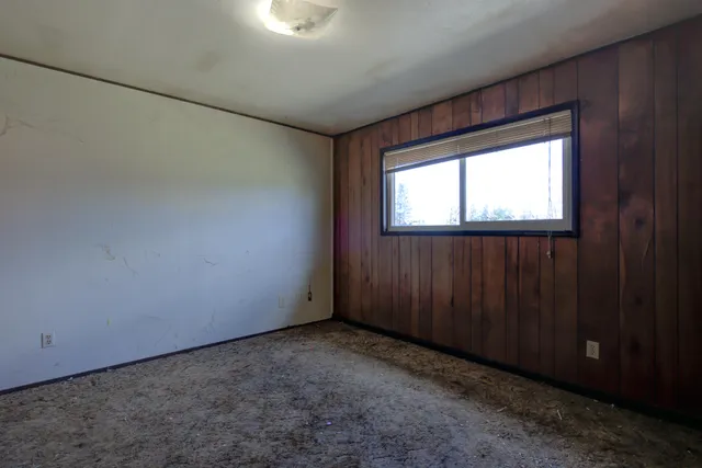 $200,000 | 45264 State Highway, McArthur, CA 96056