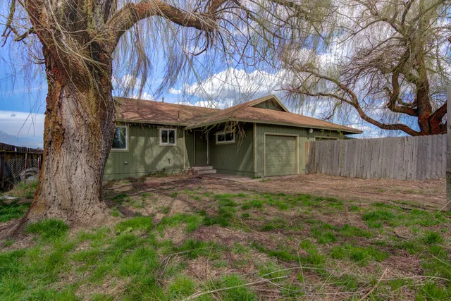 $200,000 | 45264 State Highway, McArthur, CA 96056