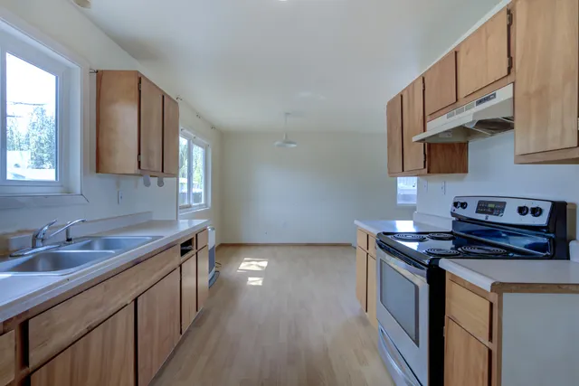 $200,000 | 45264 State Highway, McArthur, CA 96056