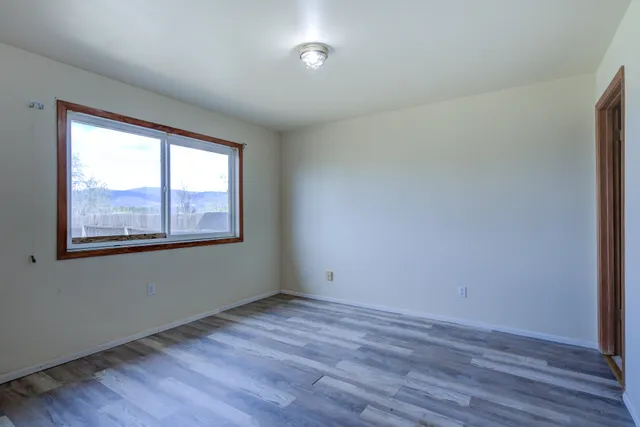 $200,000 | 45264 State Highway, McArthur, CA 96056