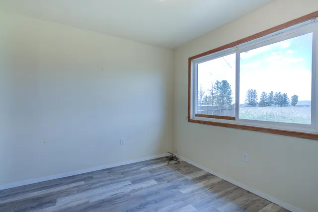 $200,000 | 45264 State Highway, McArthur, CA 96056