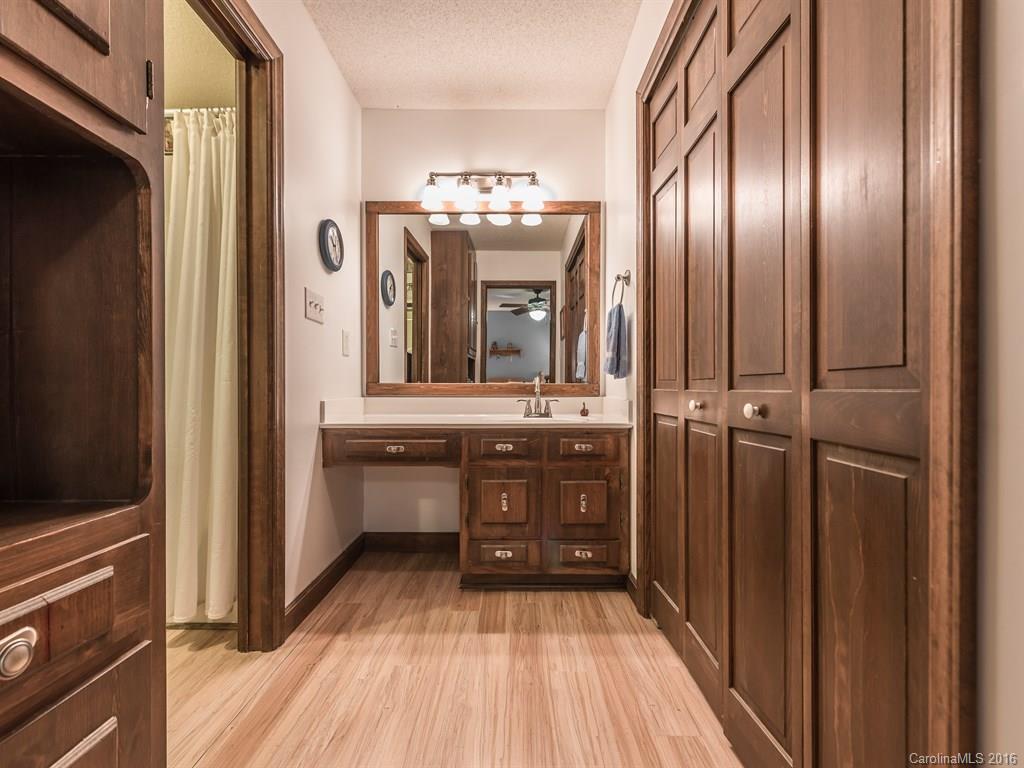 11420 Idlewild Road Matthews, NC 28105 - Photo 16 of 24 Gallery Image 16