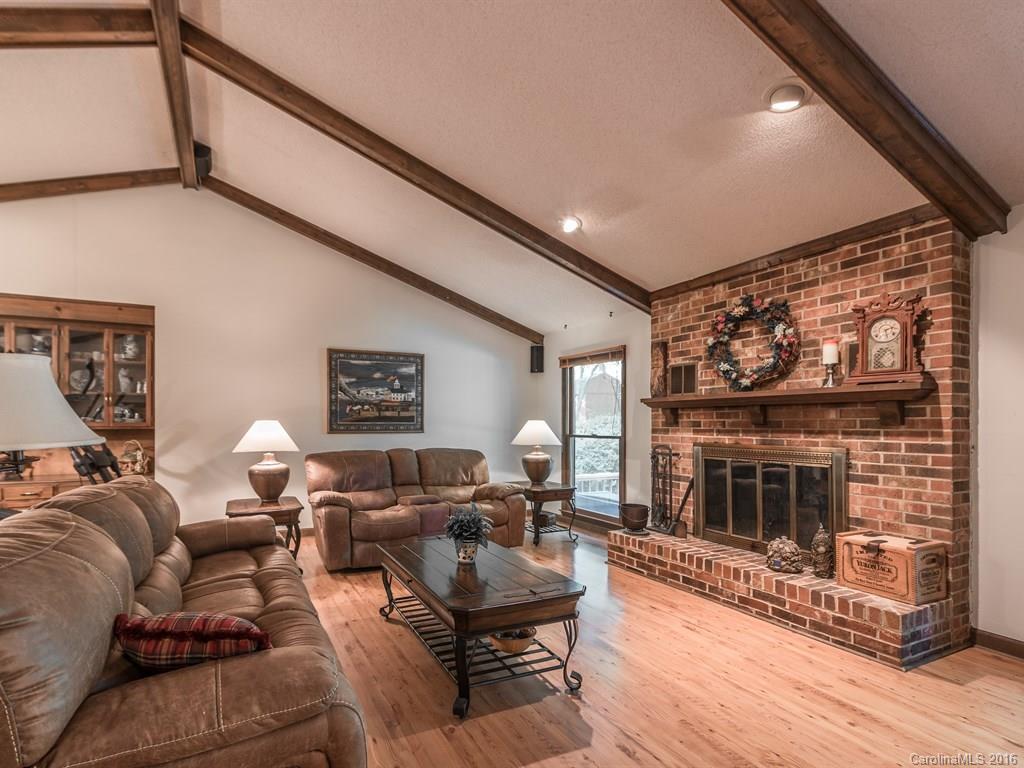 11420 Idlewild Road Matthews, NC 28105 - Photo 3 of 24 Gallery Image 3