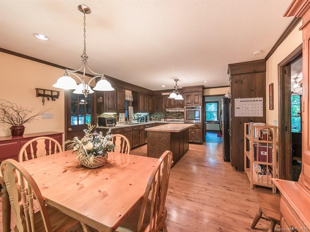 11420 Idlewild Road Matthews, NC 28105 - Photo 8 of 24 Gallery Image 8