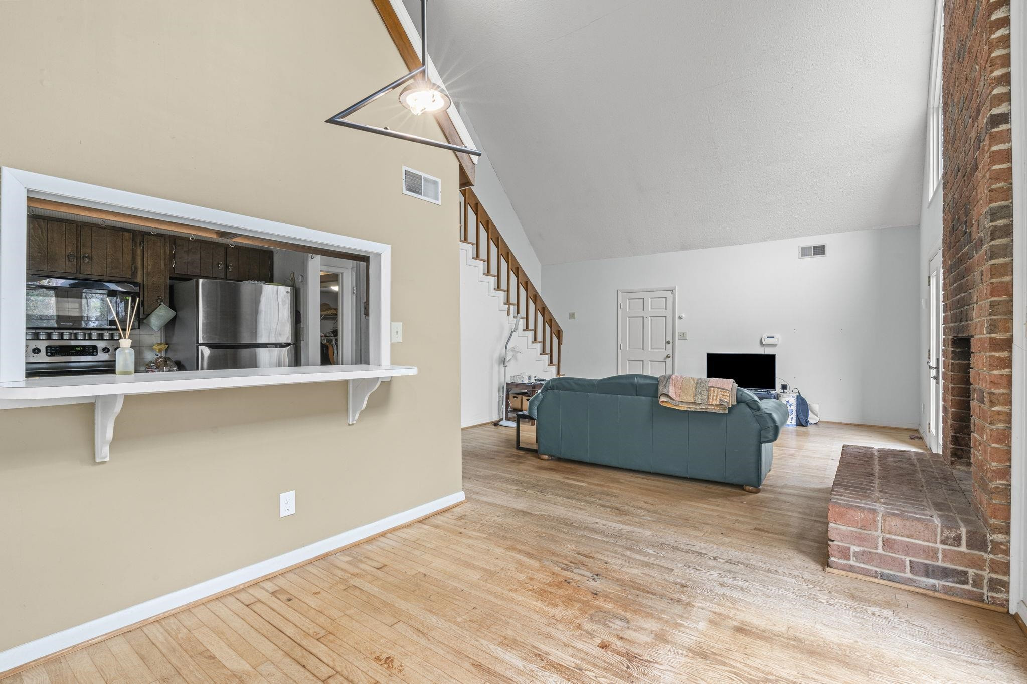 2104 Port Royal Road Raleigh, NC 27609 - Photo 9 of 37 Photo 9