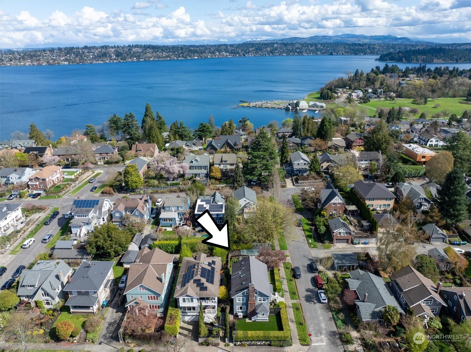3422 Hunter Boulevard South Seattle, WA 98144 - Photo 36 of 40 an aerial view of multiple house