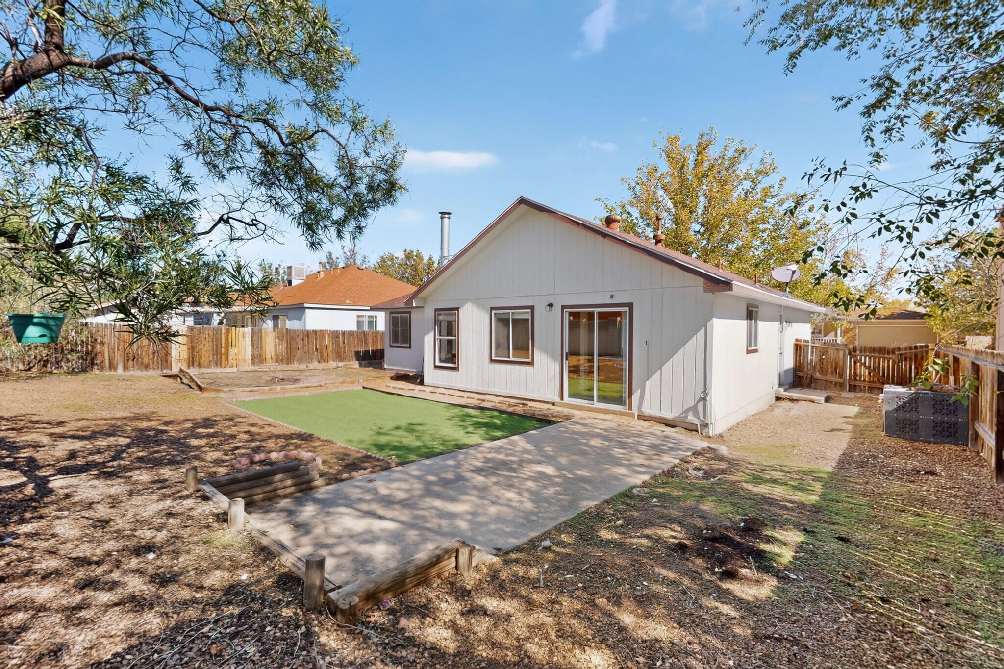 1657 Larkspur Drive Northeast Rio Rancho, NM 87144 - Photo 33 of 35 Gallery Image 33