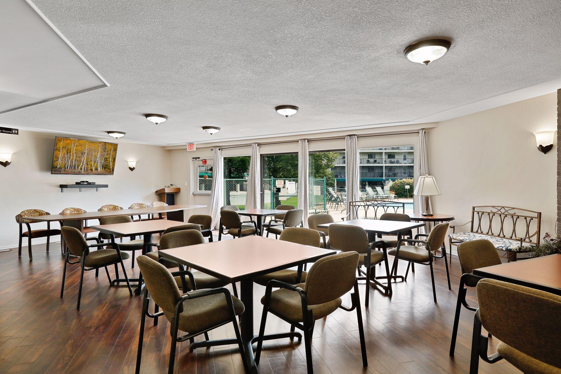 10531 Cedar Lake Road, Unit 212 Minnetonka, MN 55305 - Photo 24 of 48