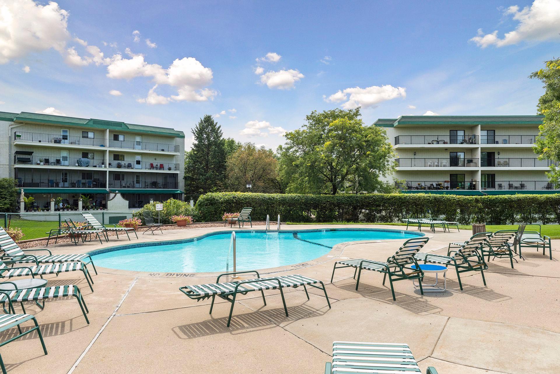 10531 Cedar Lake Road, Unit 212 Minnetonka, MN 55305 - Photo 35 of 48