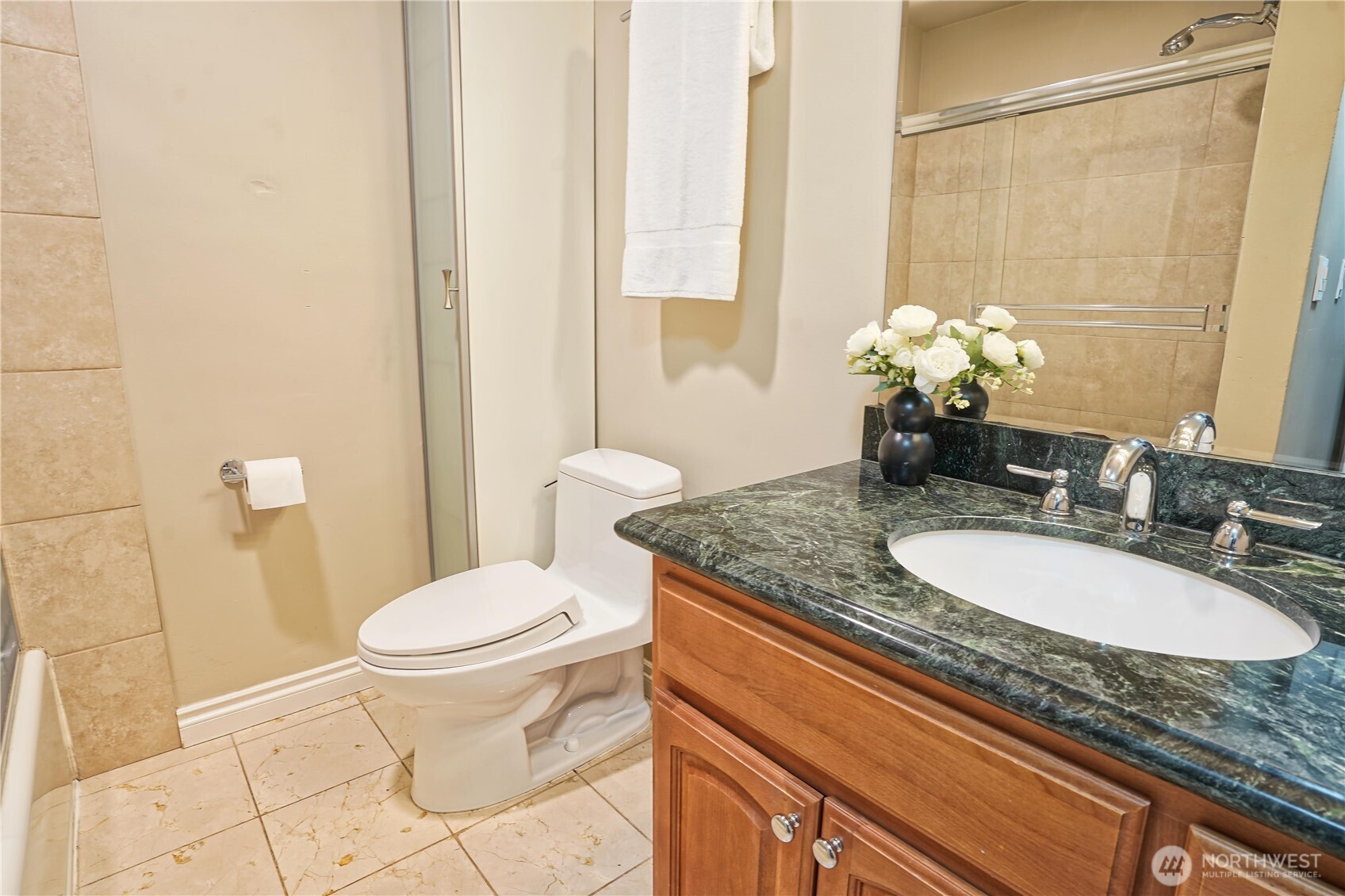 633 Northwest 85th Street, Unit 102 Seattle, WA 98117 - Photo 11 of 20