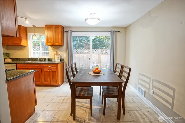 $360,000 | 633 Northwest 85th Street, Unit 102, Seattle, WA 98117