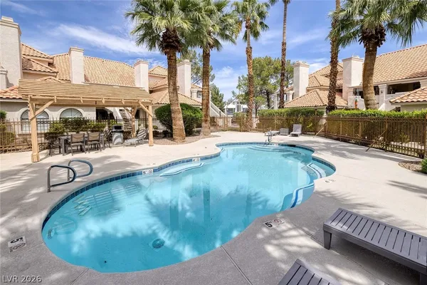 $285,000 | 2605 South Durango Drive, Unit 102, Las Vegas, NV 89117