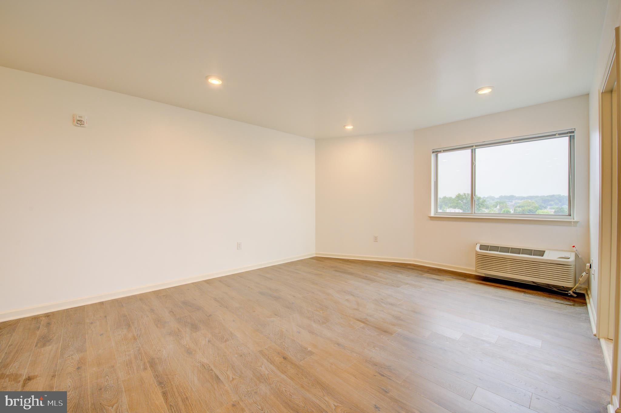 6649 Ridge Avenue, Unit B406 Philadelphia, PA 19128 - Photo 3 of 8