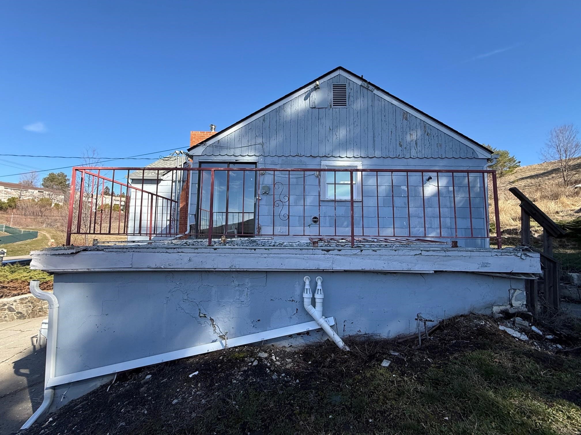 1275 Northeast Valley Road Pullman, WA 99163 - Photo 3 of 24