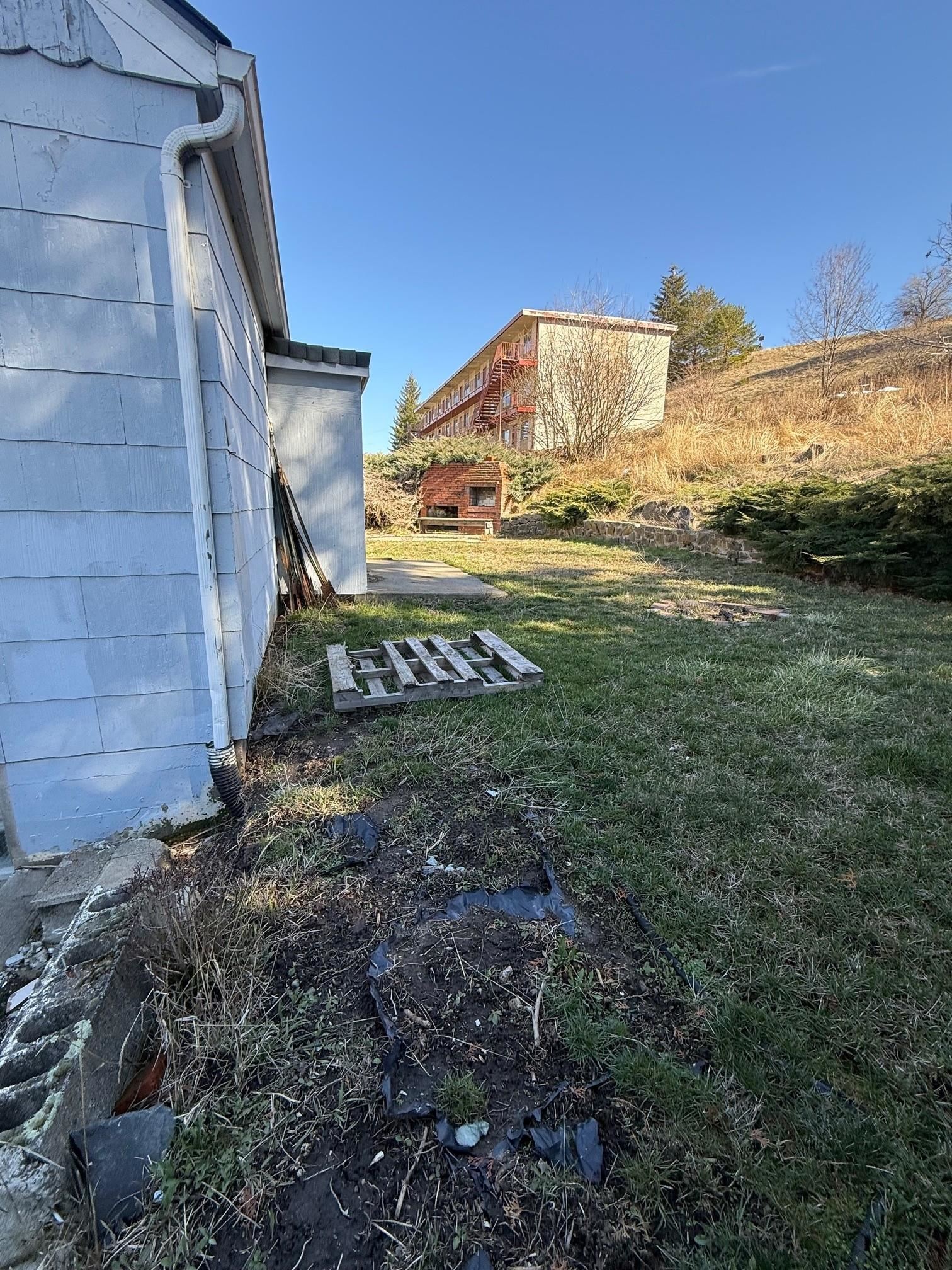 1275 Northeast Valley Road Pullman, WA 99163 - Photo 7 of 24