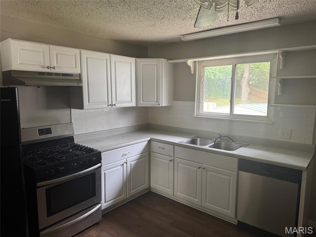 1090 Howdershell Road Florissant, MO 63031 - Photo 2 of 6