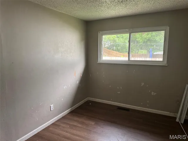 $149,900 | 1090 Howdershell Road, Florissant, MO 63031