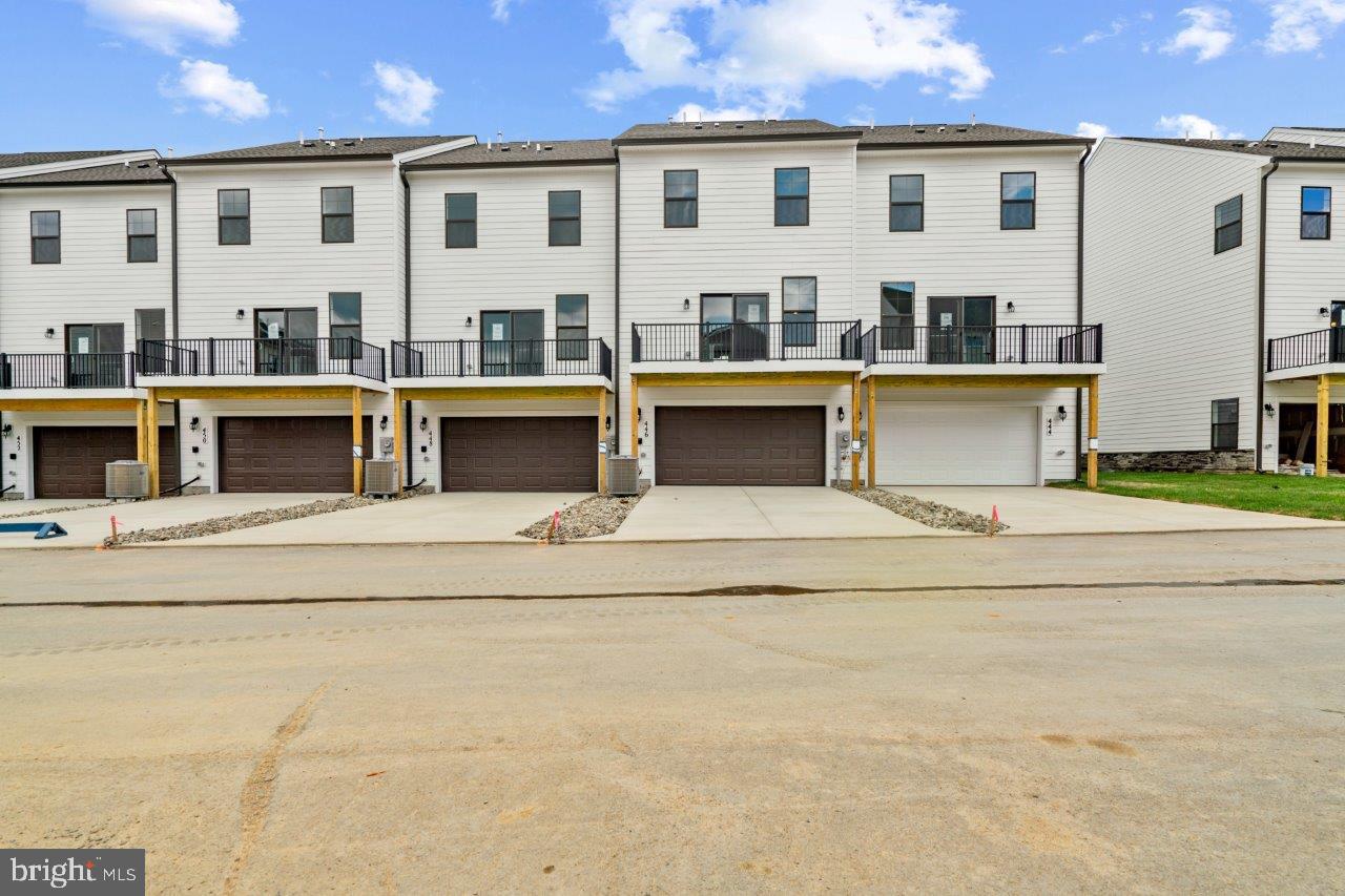 762 Union Street Frederick, MD 21701 - Photo 2 of 34 a house view with a outdoor space