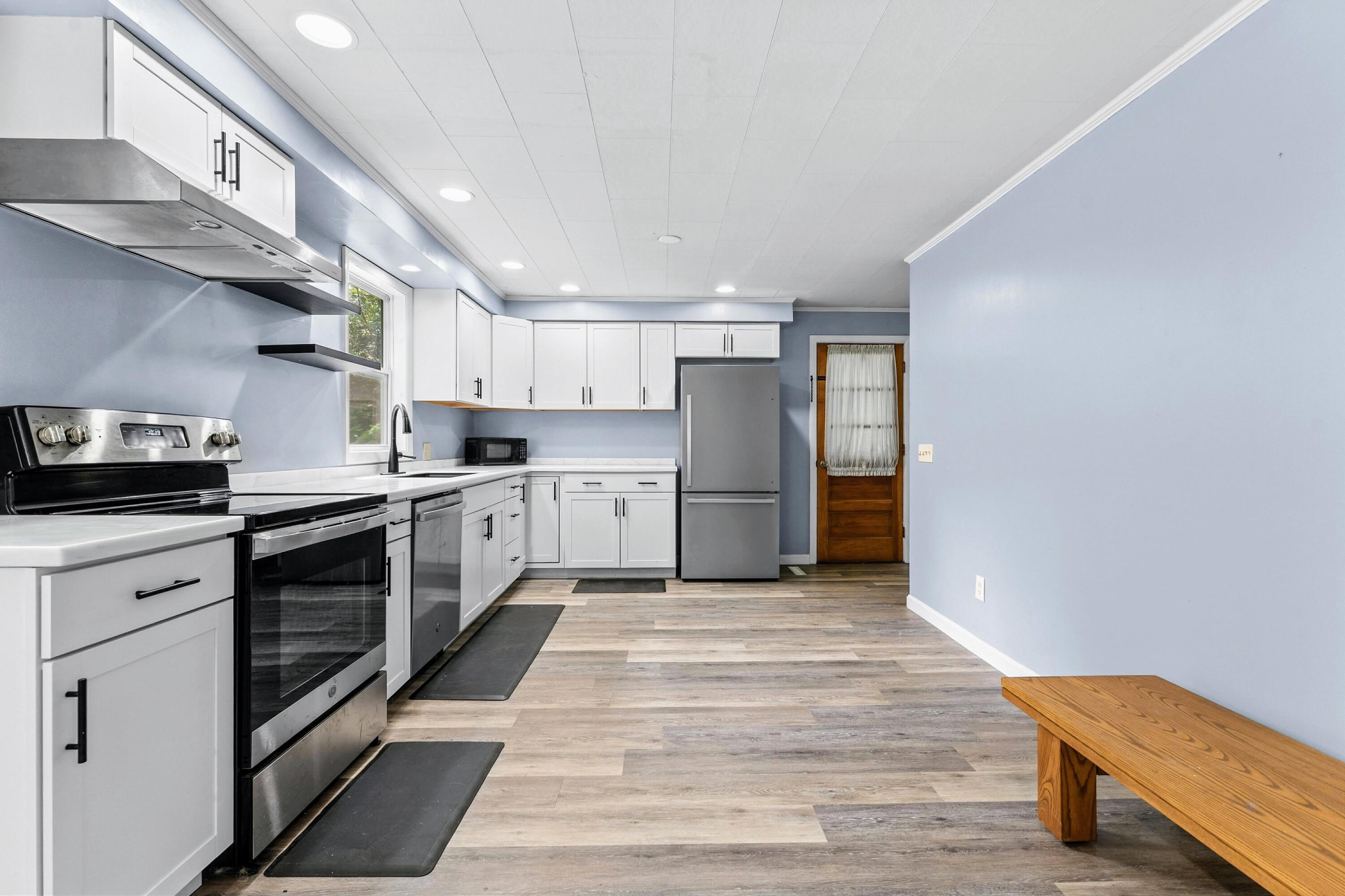 85 Readfield Road Manchester, ME 04351 - Photo 8 of 44 DSC05958
