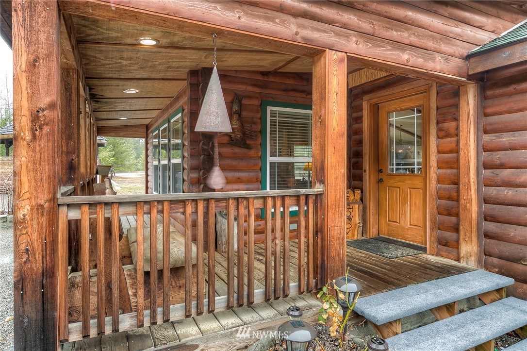 221 Rally Way Easton, WA 98925 - Photo 2 of 25 Gallery Image 2