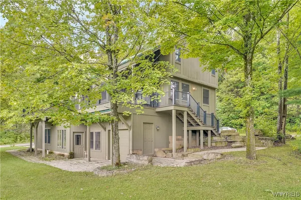 $460,000 | 1 Abbott Hill Road, Concord, NY 14025