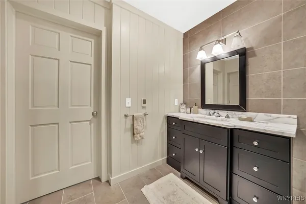 $460,000 | 1 Abbott Hill Road, Concord, NY 14025