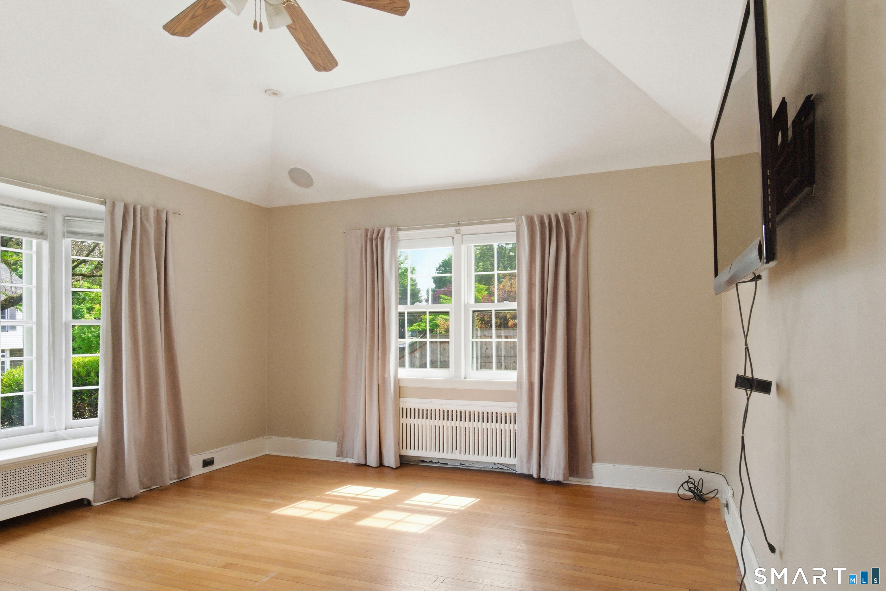 24 Highbrook Road Norwalk, CT 06851 - Photo 14 of 23