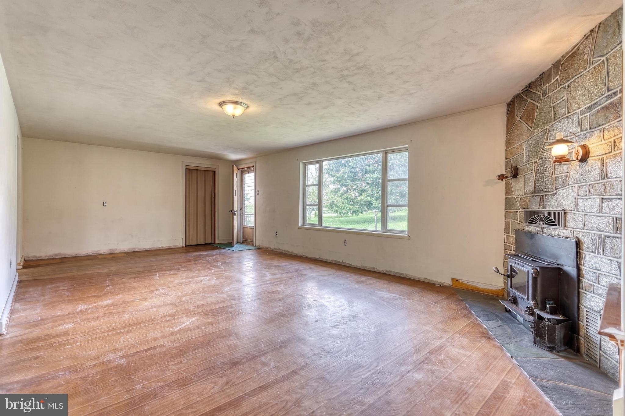 9 Pine Grove Road Hanover, PA 17331 - Photo 8 of 42