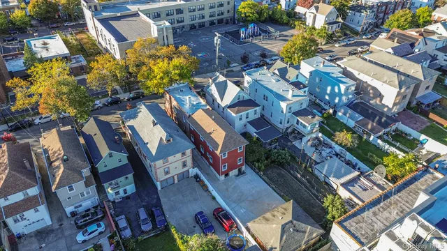 $1,400,000 | 4518 Richardson Avenue | Wakefield