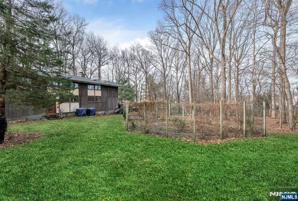 155 Hickory Lane Closter, NJ 07624 - Photo 32 of 34