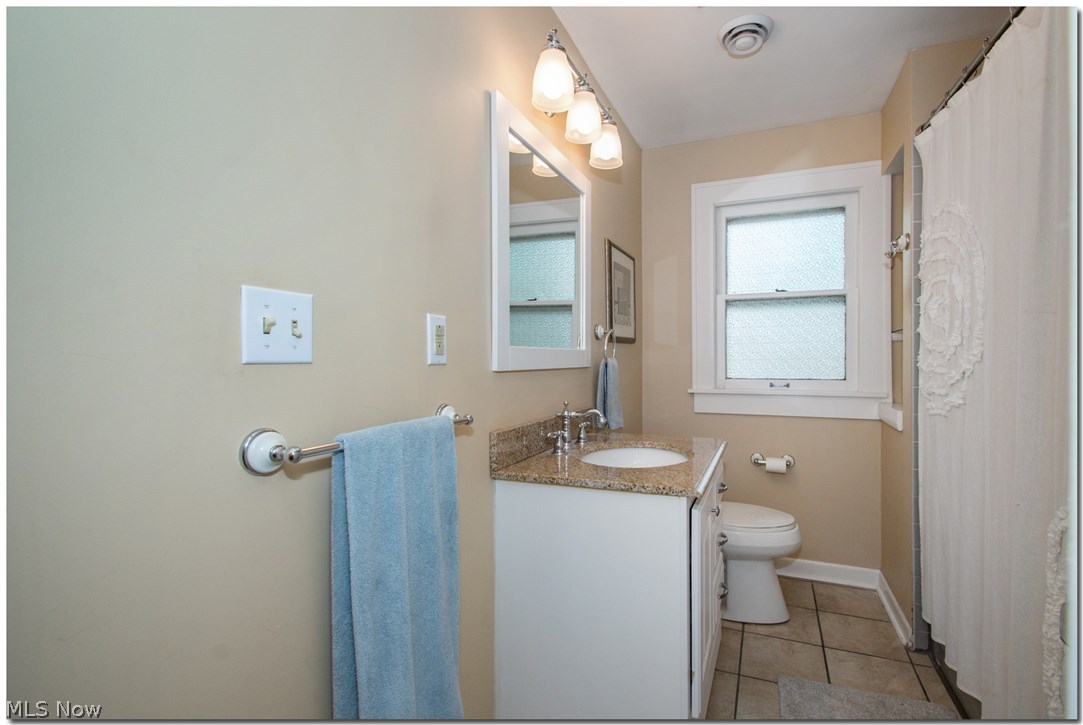 3008 Warrington Road Cleveland, OH 44120 - Photo 26 of 34