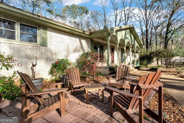 a view of a house with a outdoor space