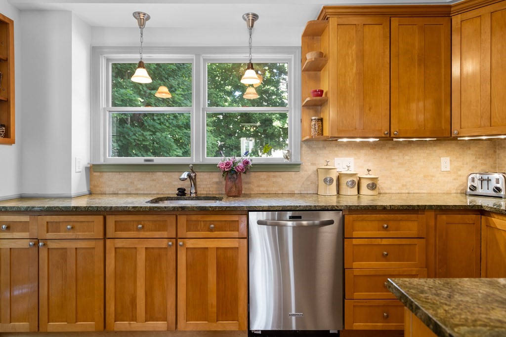 4 Bonad Road Winchester, MA 01890 - Photo 10 of 39 Gallery Image 10