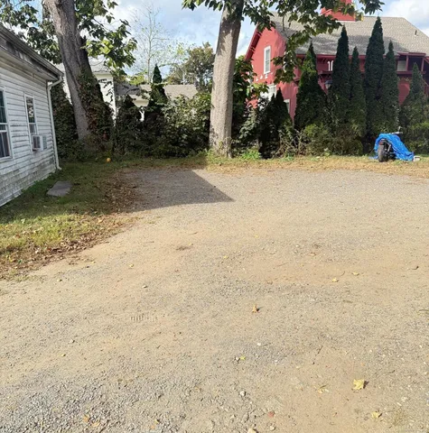 $1,750 | 23 Hayward Avenue, Unit COTTAGE 2, Colchester, CT 06415